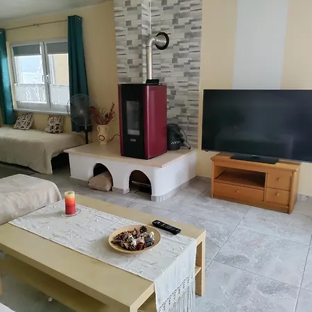 Apartamento Kitrino